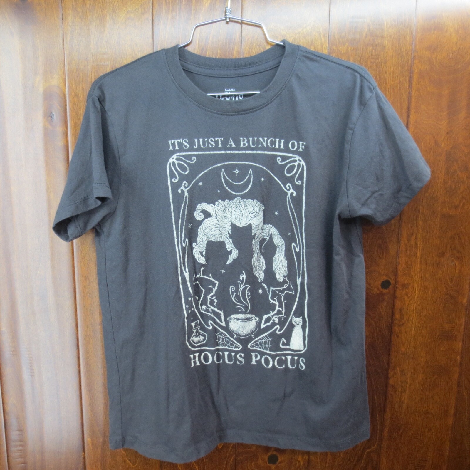 Hocus Pocus Gray Graphic It’s Just a Bunch Of Hocus Pocus Men’s Shirt Size M