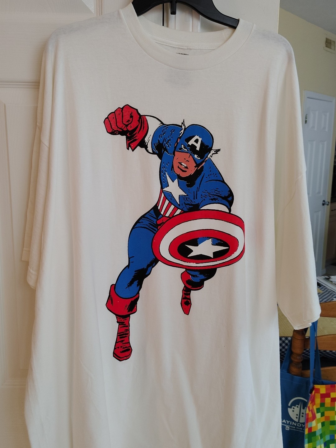 Captain America White T shirt 2XLT New And Never Used Large W/Long Length Marvel gallery