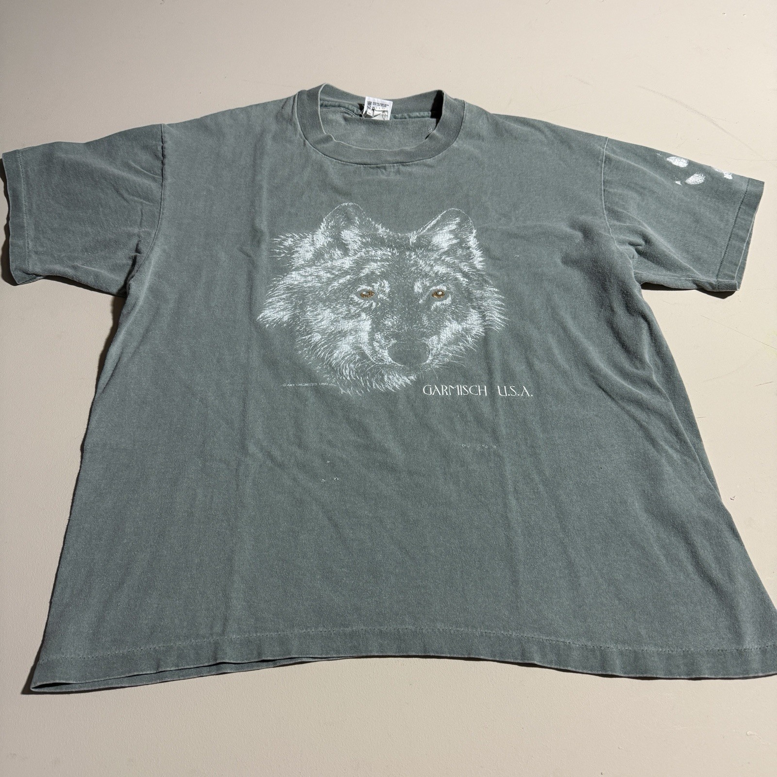 VTG Wolf T-Shirt One Size Fits All Anvil Single Stitch Cotton Made In USA 1990