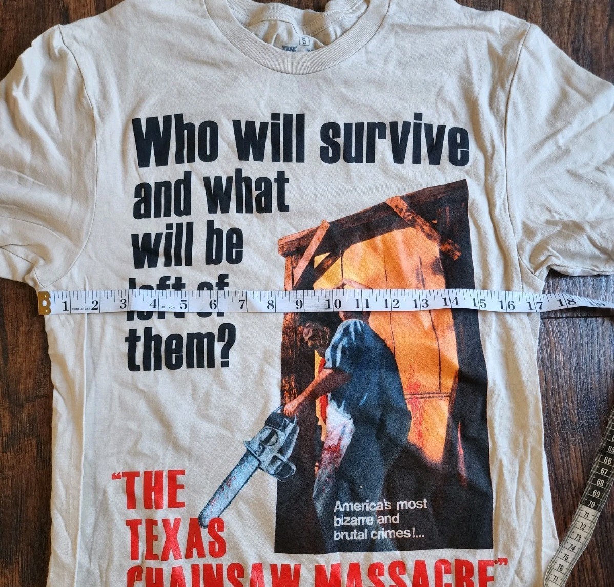 Hot Topic Authentic THE TEXAS CHAINSAW MASSACRE T-Shirt Men's Size Small, NEW!! gallery