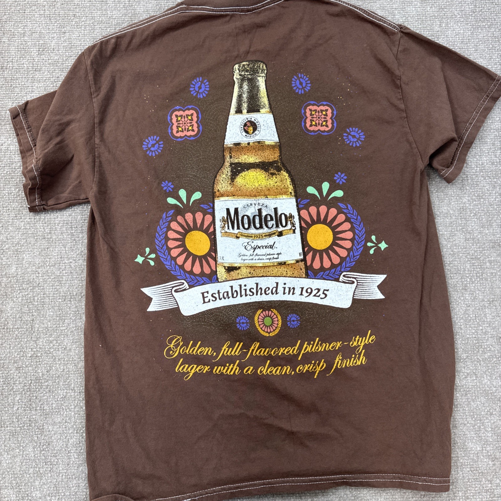 Medium White T-Shirt Modelo Graphic Beer Men's Short Sleeve gallery