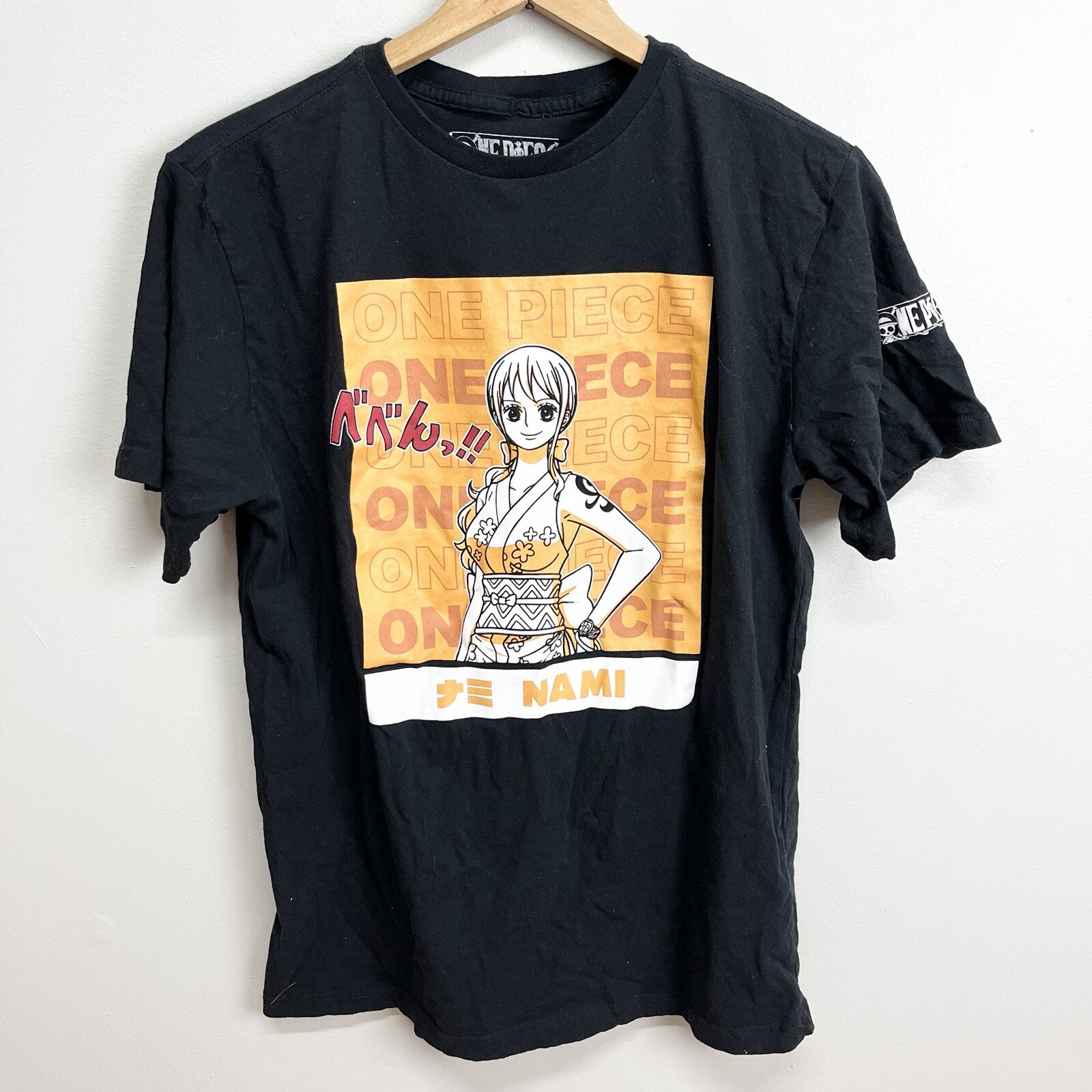 One Piece Nami Wano Portrait Black Anime T-Shirt Adult XL gallery