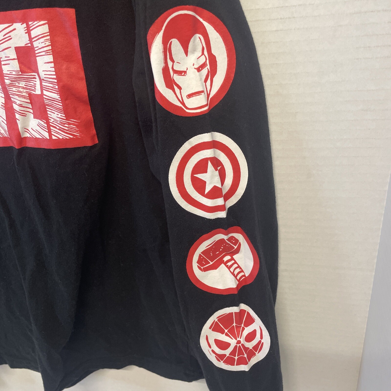 MARVEL COMICS Heroes Medium Headshots Of Superheroes Long Sleeve Black T-Shirt gallery