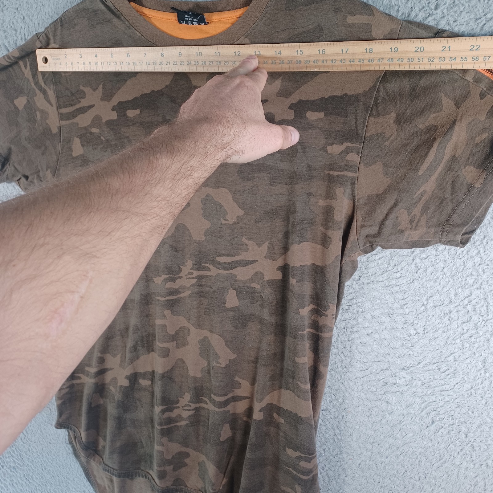 VICTORIOUS Mens Camo Brown Shirt Size Medium Short-Sleeve Zipper Pocket Sleeve gallery