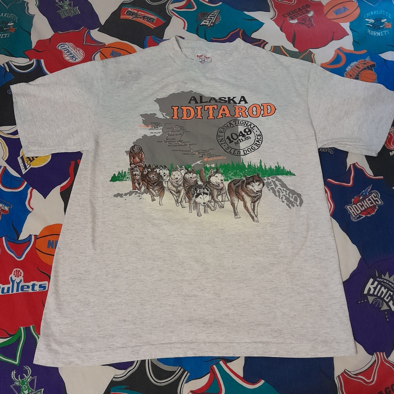 Vtg 90s Alaska Iditarod T-shirt Men Size L Large huskies sof tee teejays USA gallery