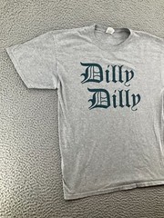 Dilly Dilly Shirt Mens Large Gray Casual Short Sleeve Crew Neck Pullover Tee