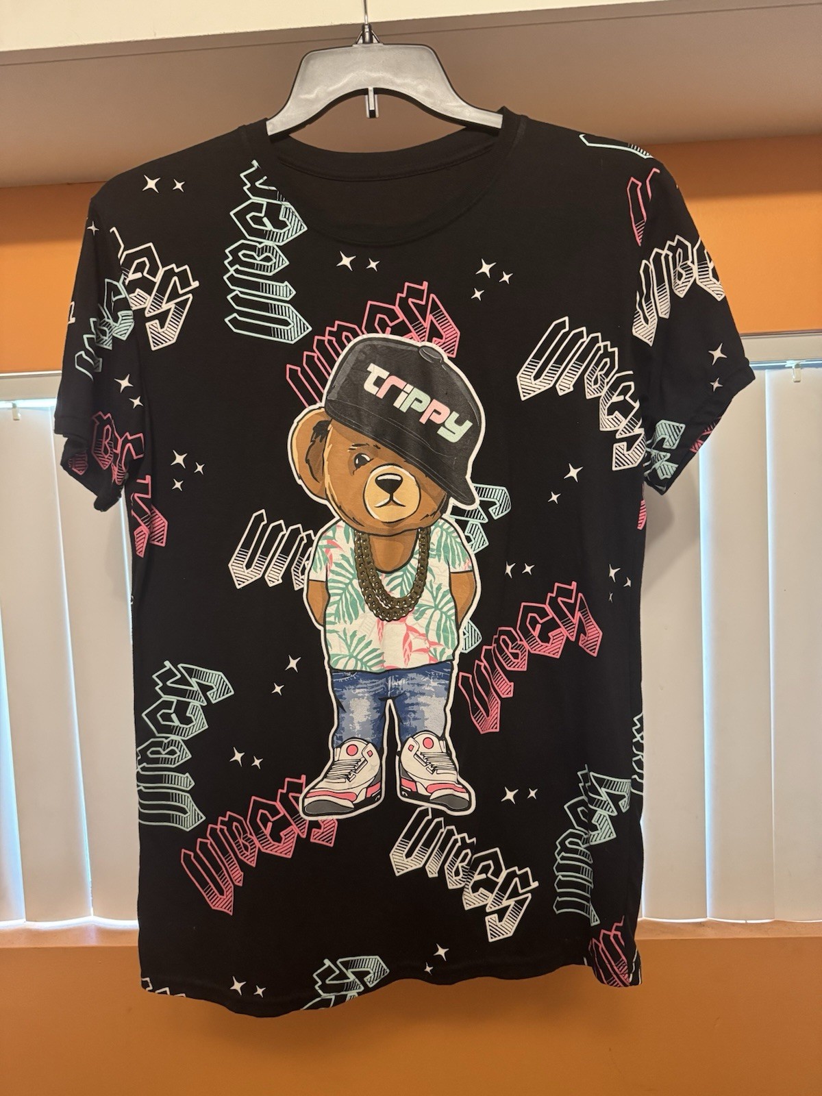 Bailey Men’s Black Poly Cotton Knit Trippy Teddy Bear Graphic Crew Neck Tee M