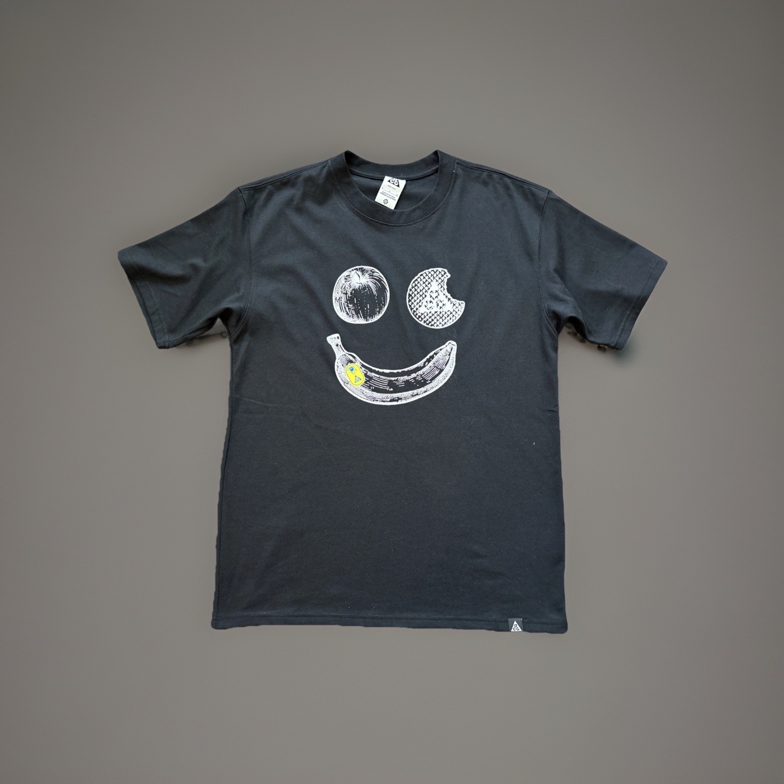 Nike ACG Shirt | Mens S | Gorpcore Hike Snacks Banana Apple Dri Fit Tee