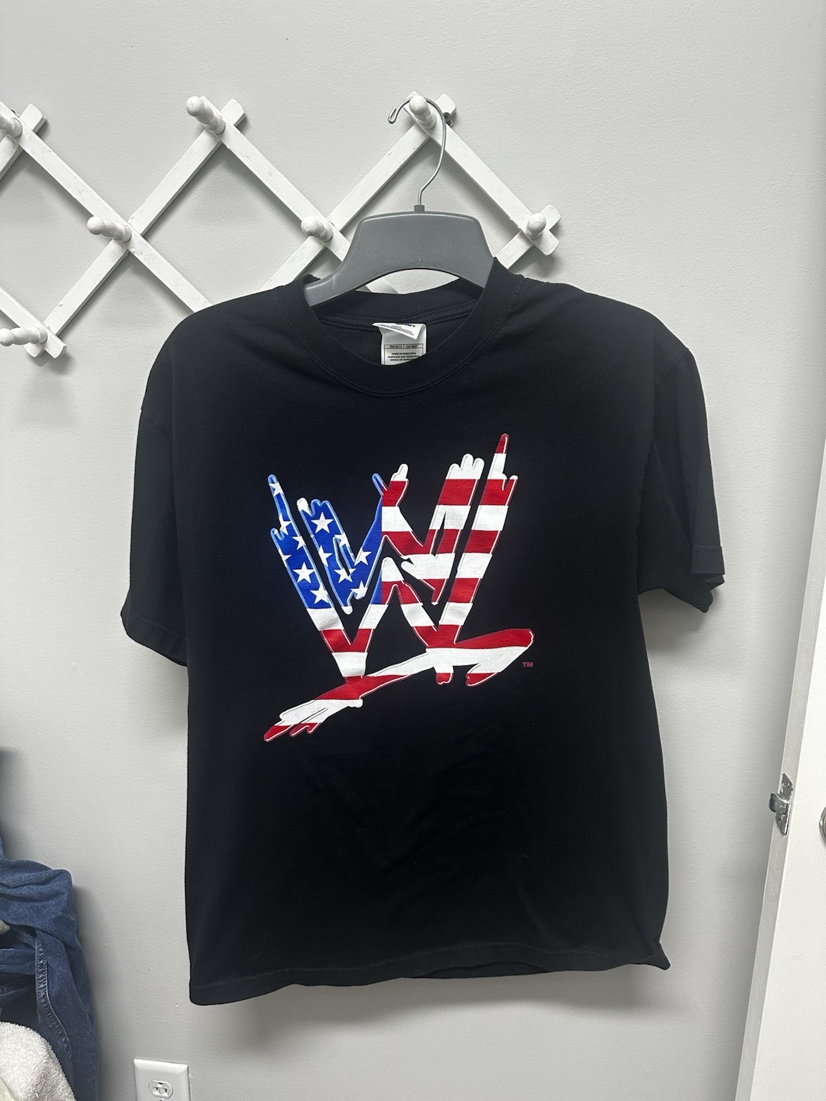 Vintage 2002 Diamond Star WWE Black Tee Shirt Red White & Blue Logo Size Large gallery