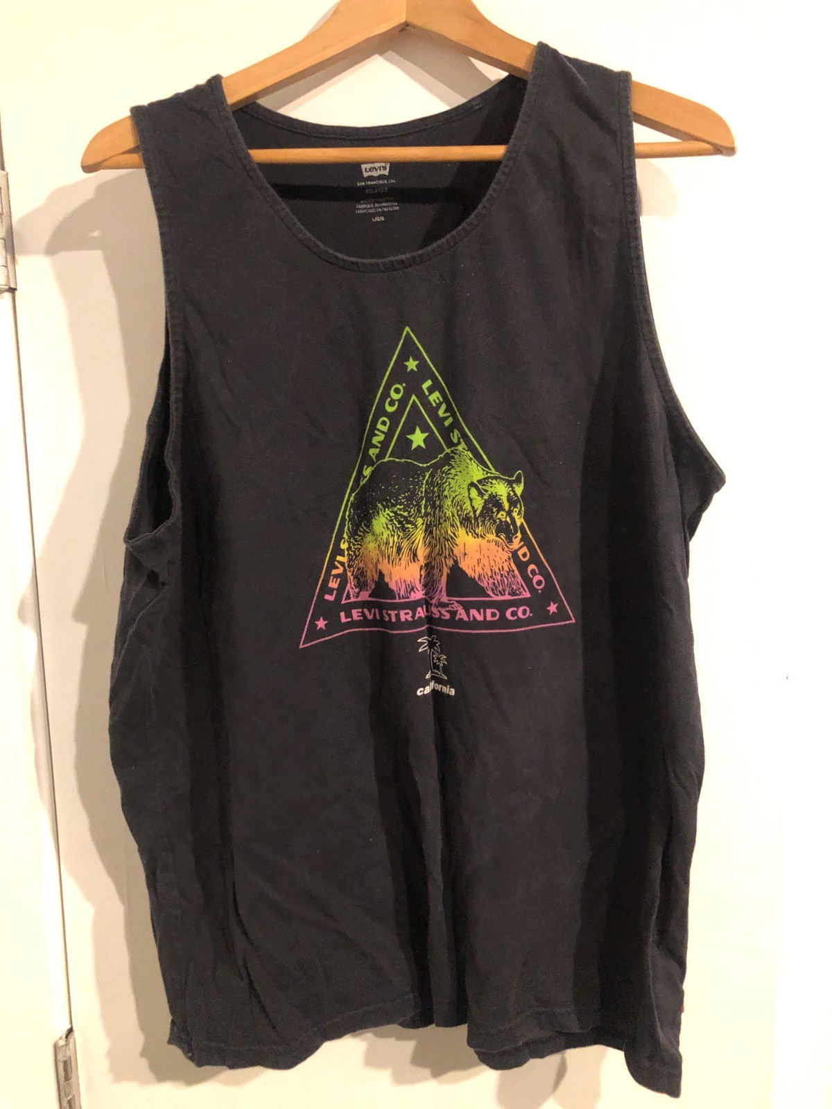 Levi's Mens L Black Relaxed California Bear Graphic Tank Top gallery