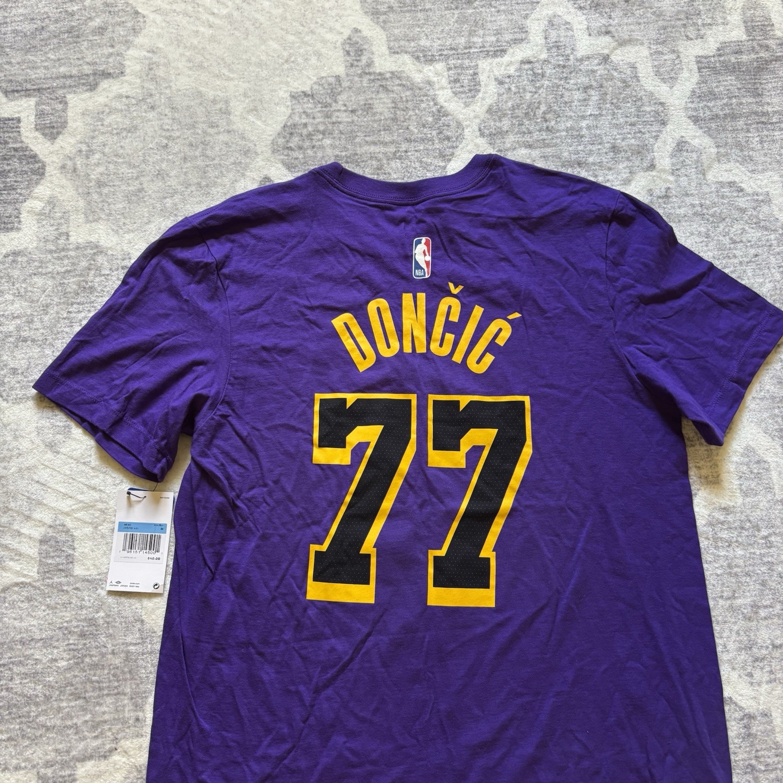 NWT Luka Doncic Los Angeles Lakers Nike Jordan Name & Number T-Shirt Men’s M gallery