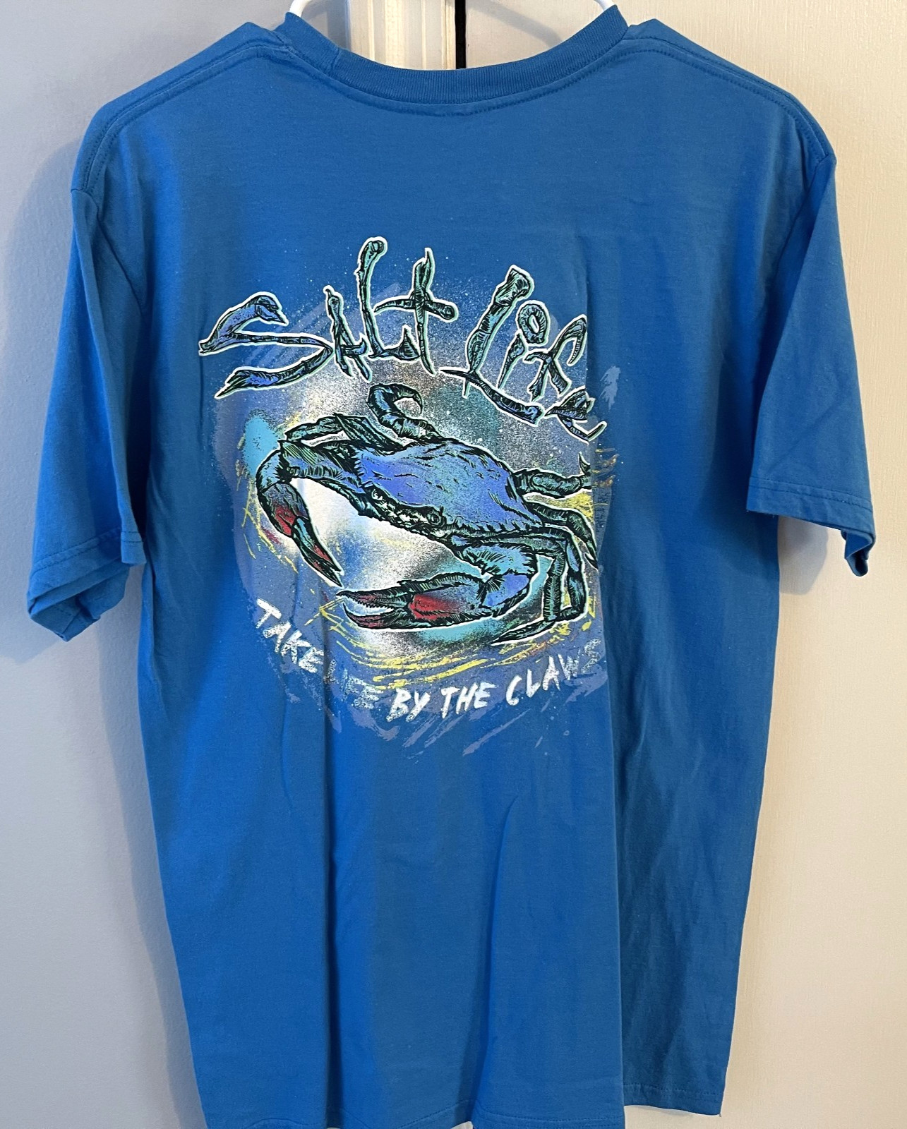 Salt Life Grab Life By The Claw Live Salty Beach Fishing Graphic Shirt Blue Sz M gallery