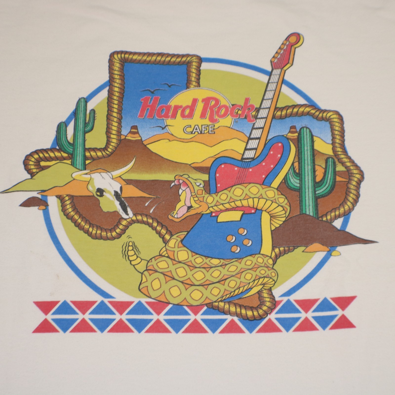 VTG Hard Rock Cafe Tshirt Mens XL White San Antonio Texas Guitar Snake Print USA gallery
