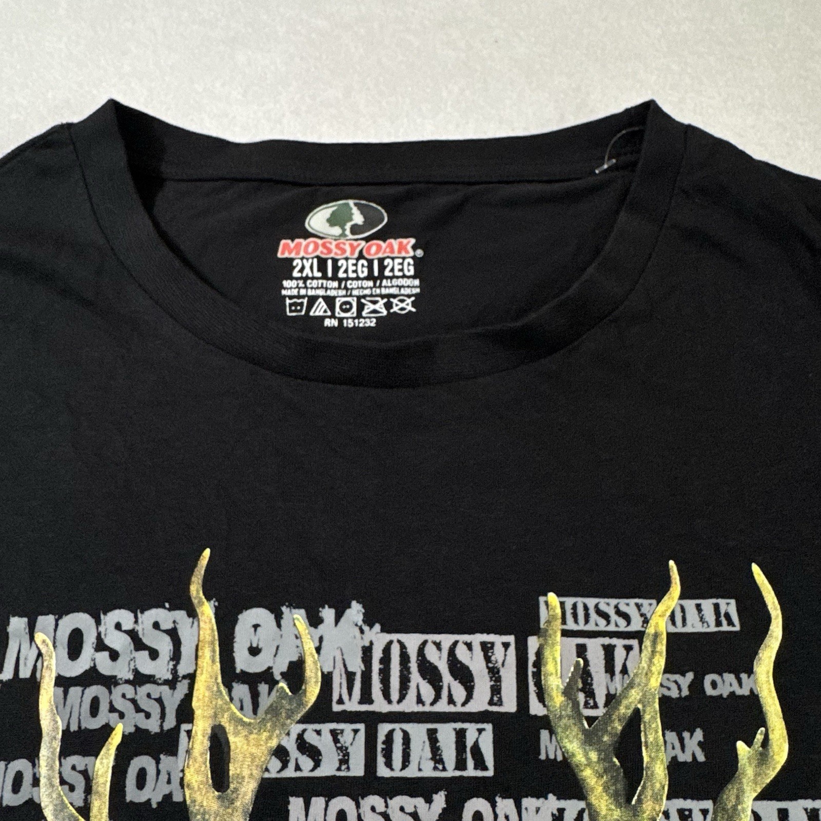 Mossy Oak Men XXL Black Short Sleeve Shirt Deer Skull Buck Graphic Hunting Tee gallery