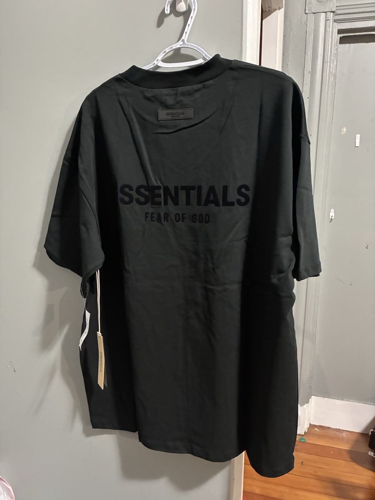 Essentials Fear of God Men's Black Logo Crew Neck Short Sleeve T-Shirt L gallery