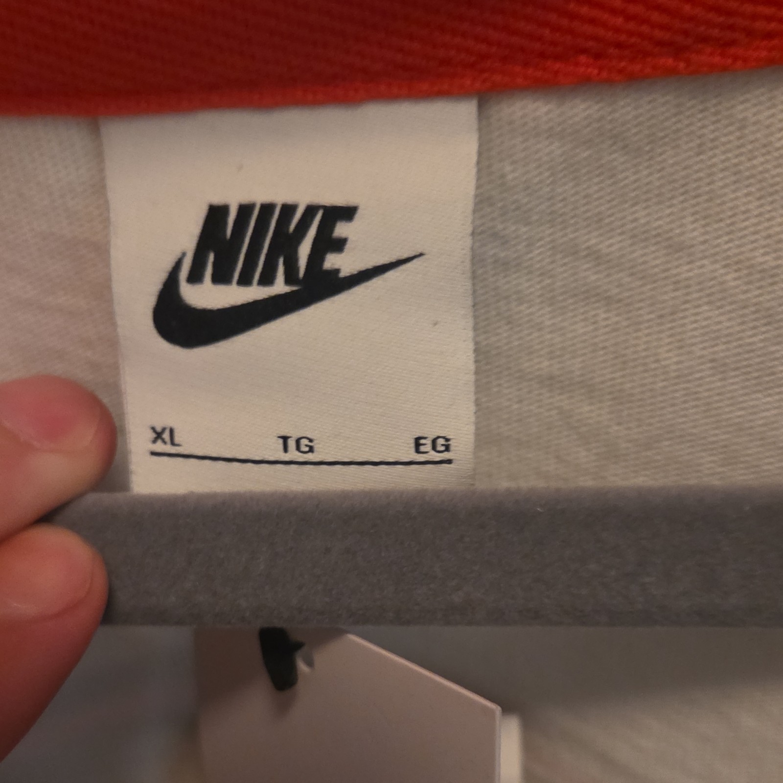 Nike Men’s XL Button-Front V-Neck Jersey T-Shirt White/Red/Blue Graphic gallery
