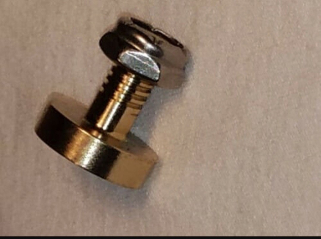 Bronze PTO button with nylock nut  IH-473483-R1
