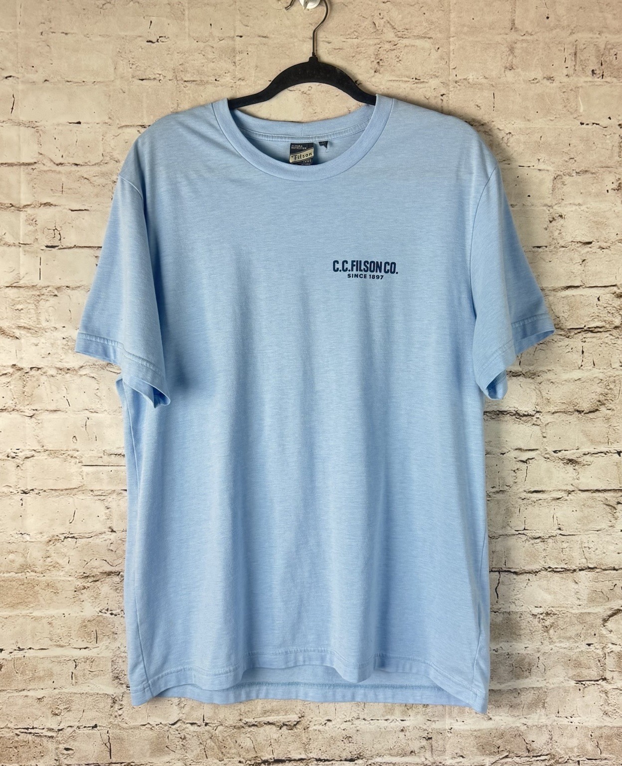 C.C. Filson Co. Buckshot Men’s Tee T Shirt XL Light Blue Alaska Outfitters
