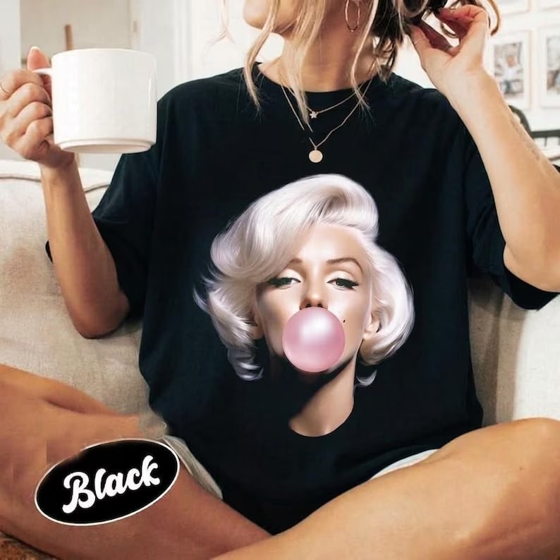 Retro 90s Marilyn Monroe Bubblegum Shirt, Vintage Graphic Tee, Unisex Top