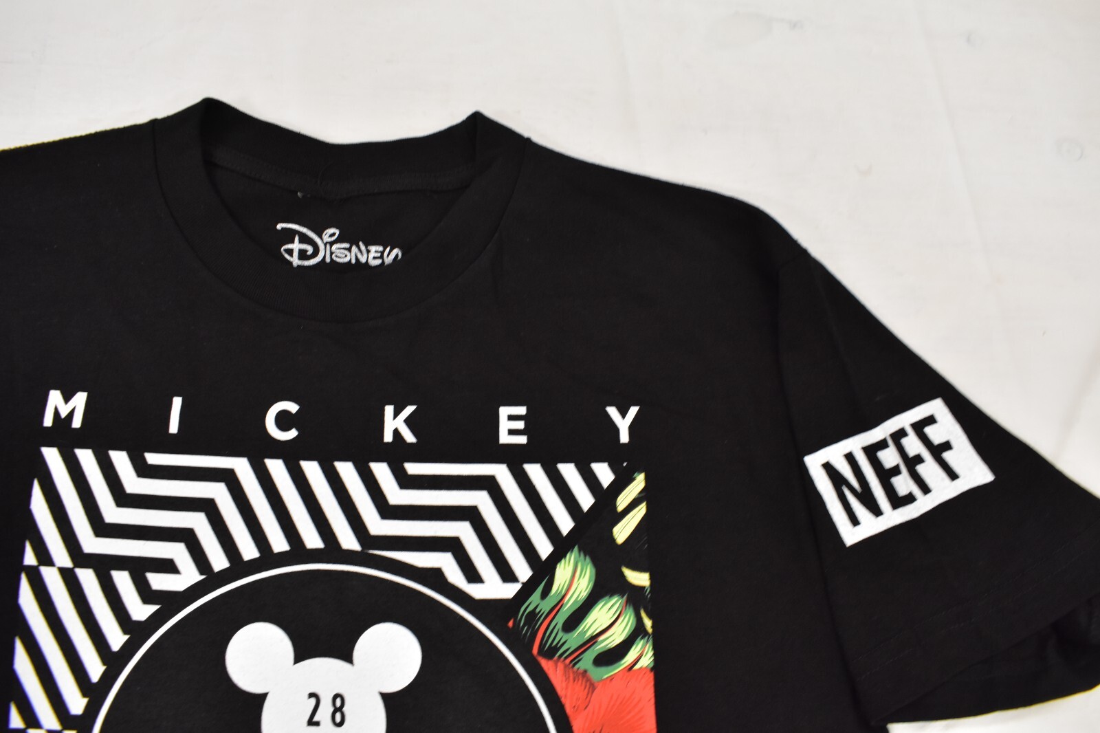 Neff x Disney Mens Mickey Mouse Tropical Floral Print Black Shirt NWT S-XL gallery