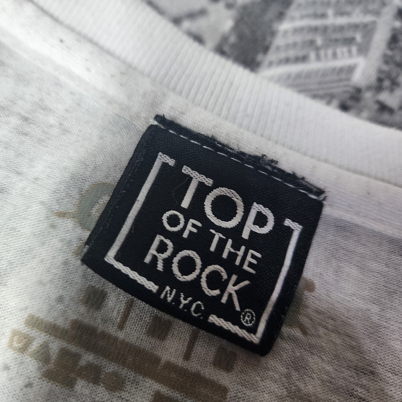 Rockefeller Center NYC Shirt Men’s L Top of the Rock Lunch Atop Skyscraper Graph gallery