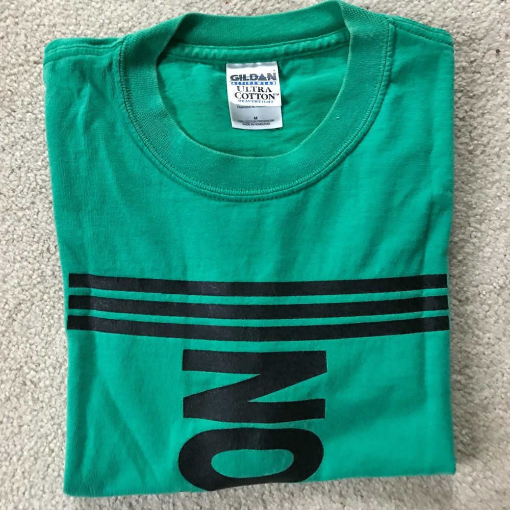 Vtg. “Crayon” Tee Shirt Green Gildan Activewear Ultra Cotton Hvywt 100% Cotton M
