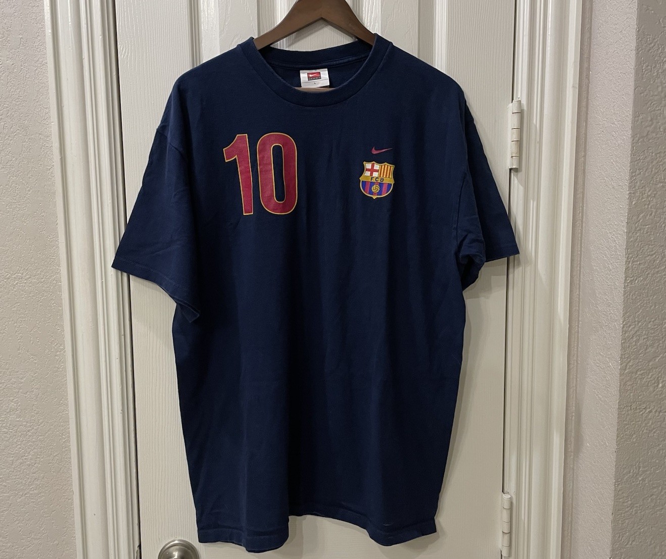 Vintage Nike FC Barcelona Ronaldinho #10 T Shirt Large Barca Soccer Football