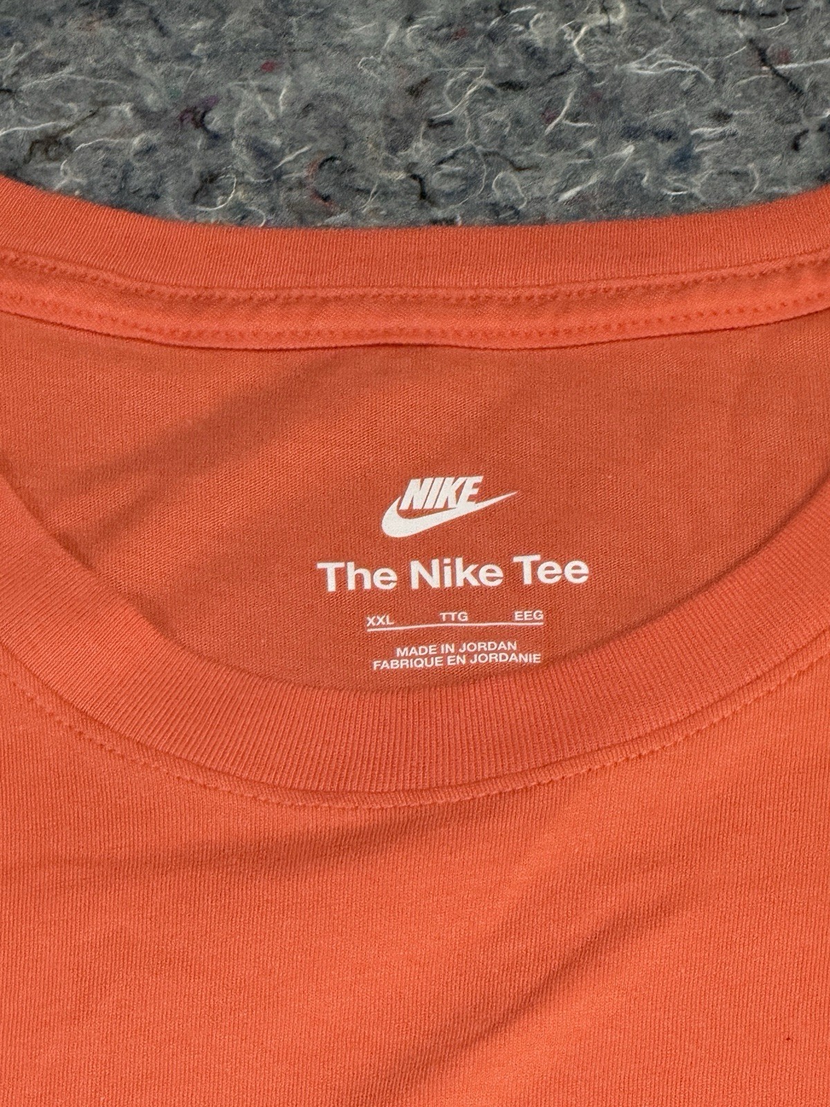 Nike Sportswear Club T-Shirt Men’s XXL Pink/Orange Casual Athletic Activewear gallery
