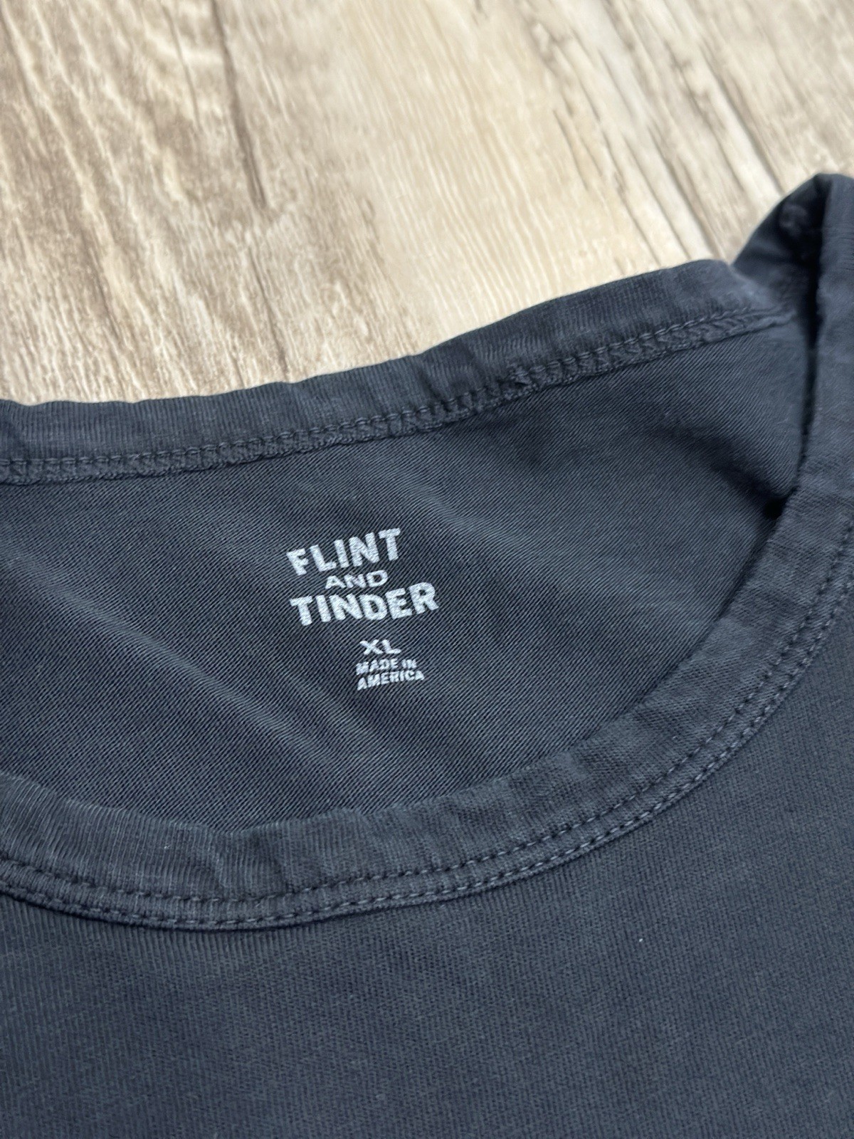 Flint & Tinder Men’s Supima Cotton Crewneck Tee (lot Of 3 ) Size XL Black / Blue gallery
