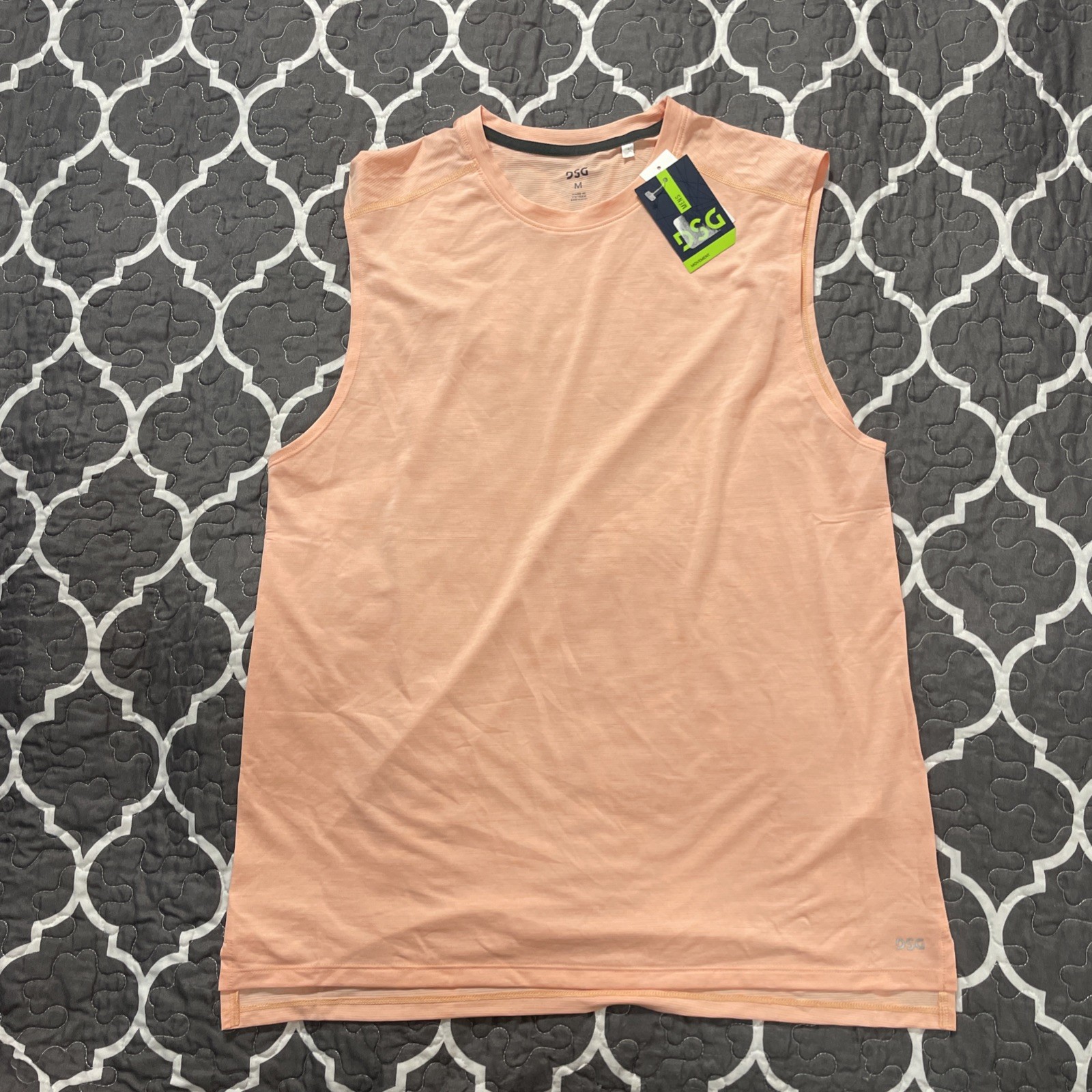 DSG Men’s Movement Muscle Tank Top Peach Sleeveless Medium DAM12115