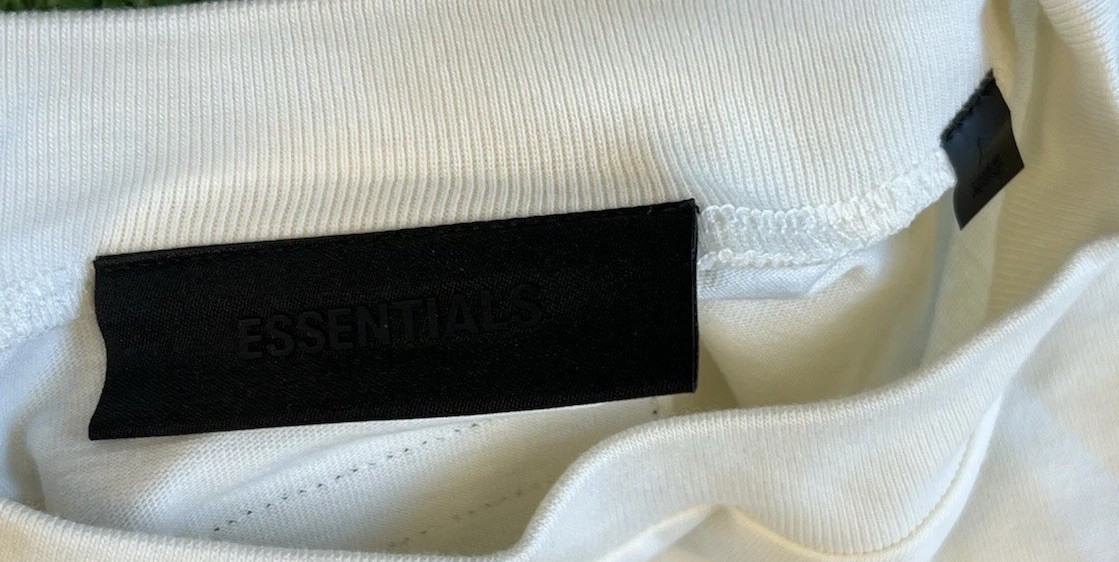 New Fear Of God Essentials Shirt Tee Size Large White Authentic Cloud Dancer NWT gallery
