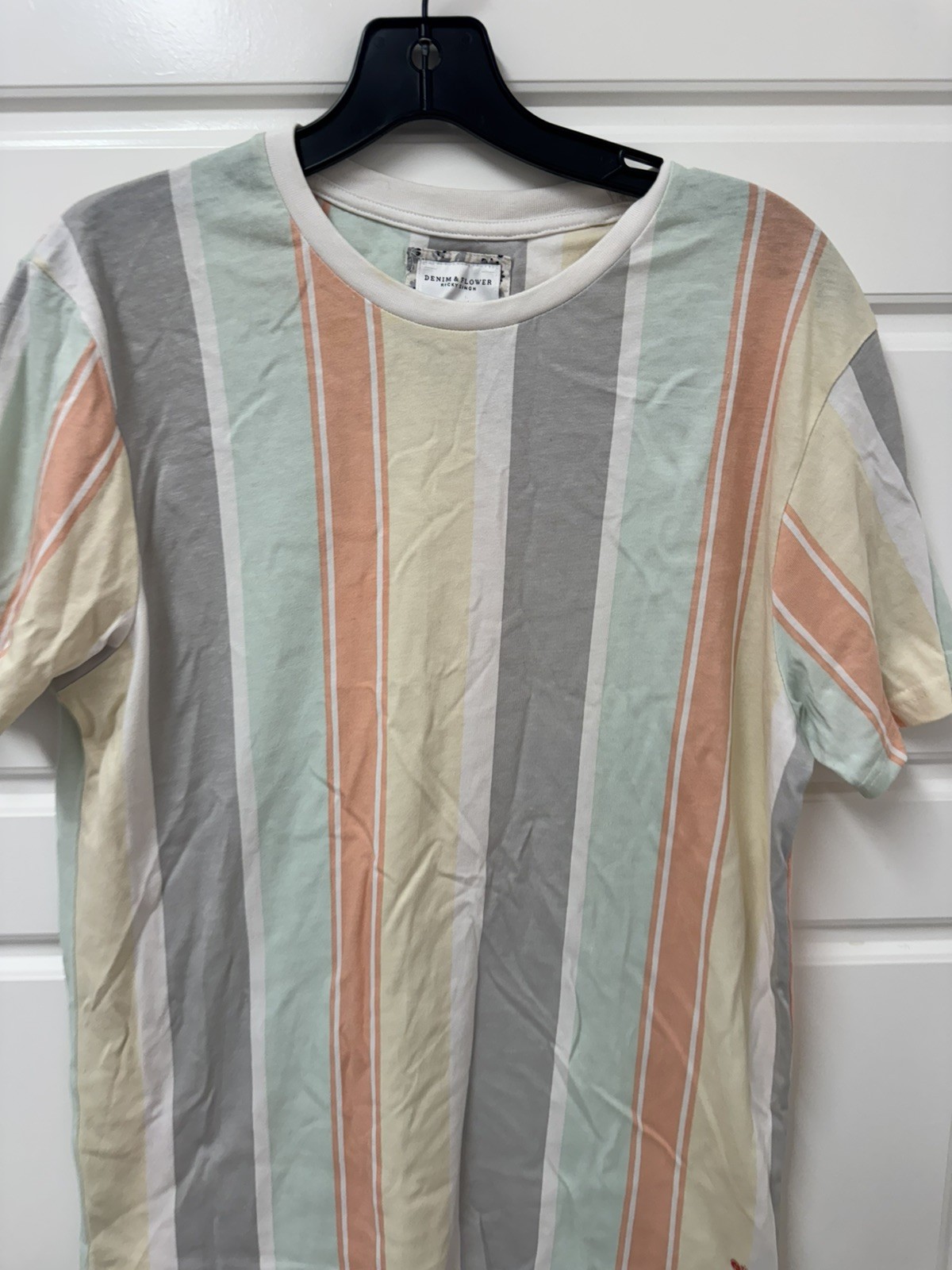 Denim Flower Ricky Singh Mens Shirt Medium Multicolor Stripe Peace Tshirt EUC A6 gallery