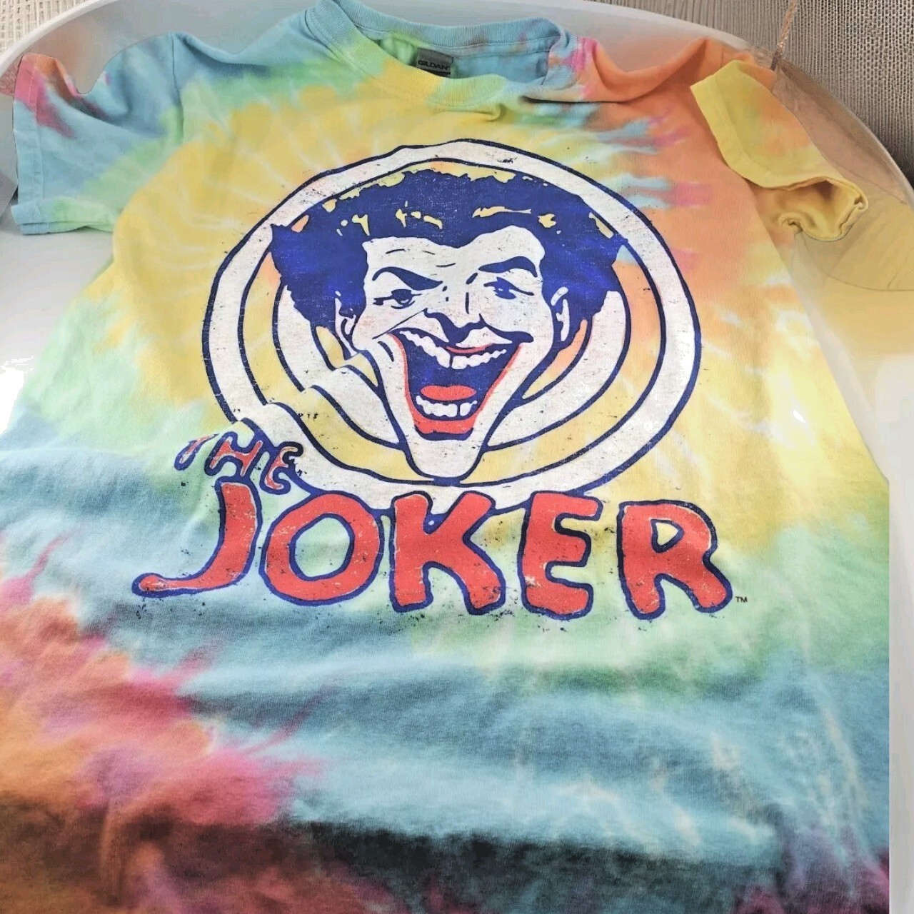 GILDAN HEAVY COTTON The Joker Mens SM / Kid's LG Tie Dye T-shirt True To Size gallery