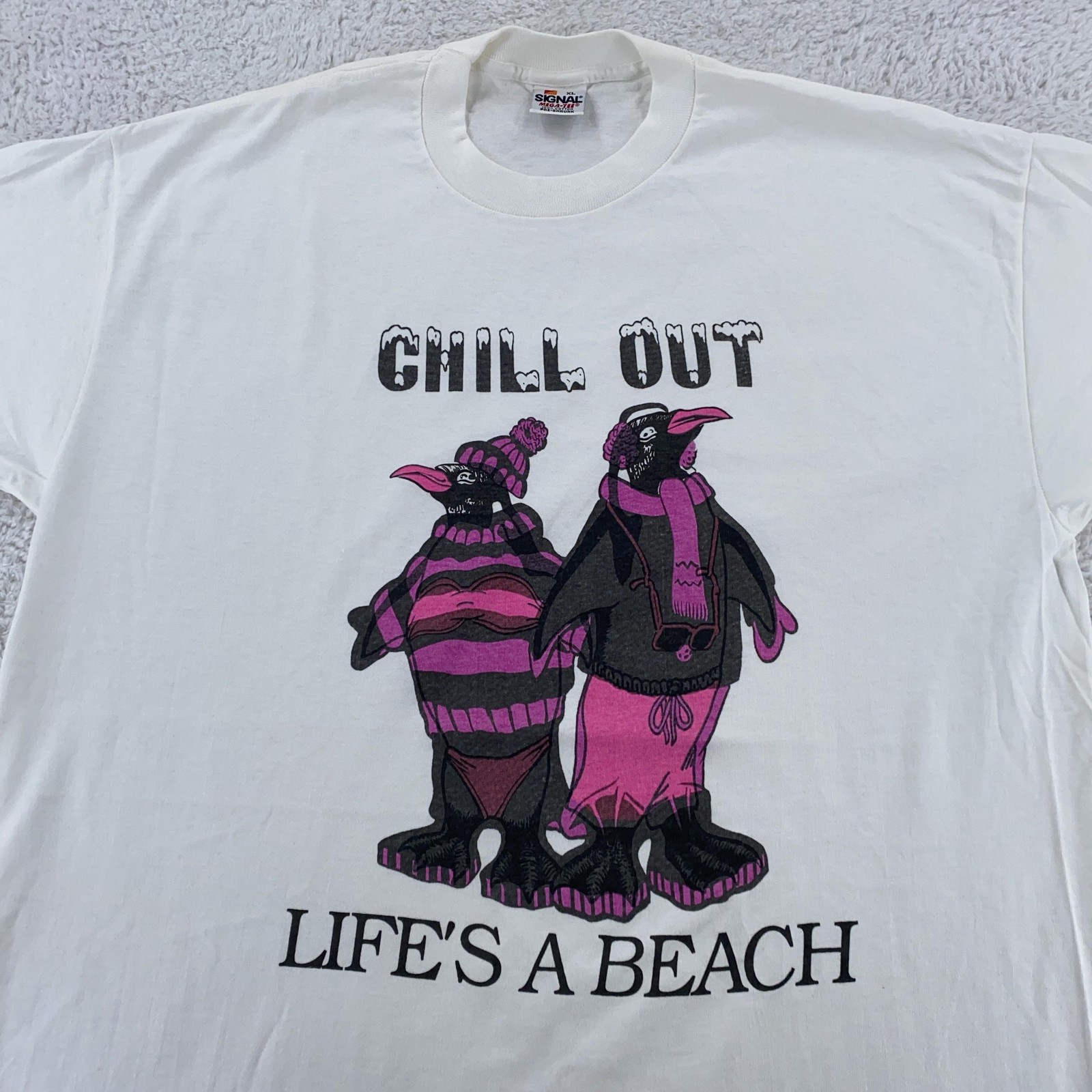 Vintage 90s Heat Color Changing Chill Out Life's a Beach T-Shirt XL Penguin gallery