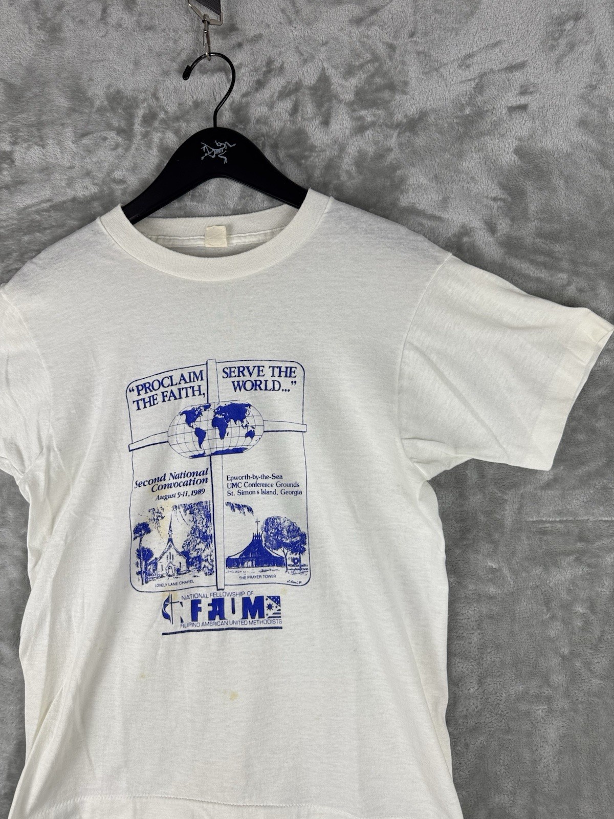 Vintage Filipino Religious T-Shirt Men’s Size Small 80s 90s Political Paper Thin gallery