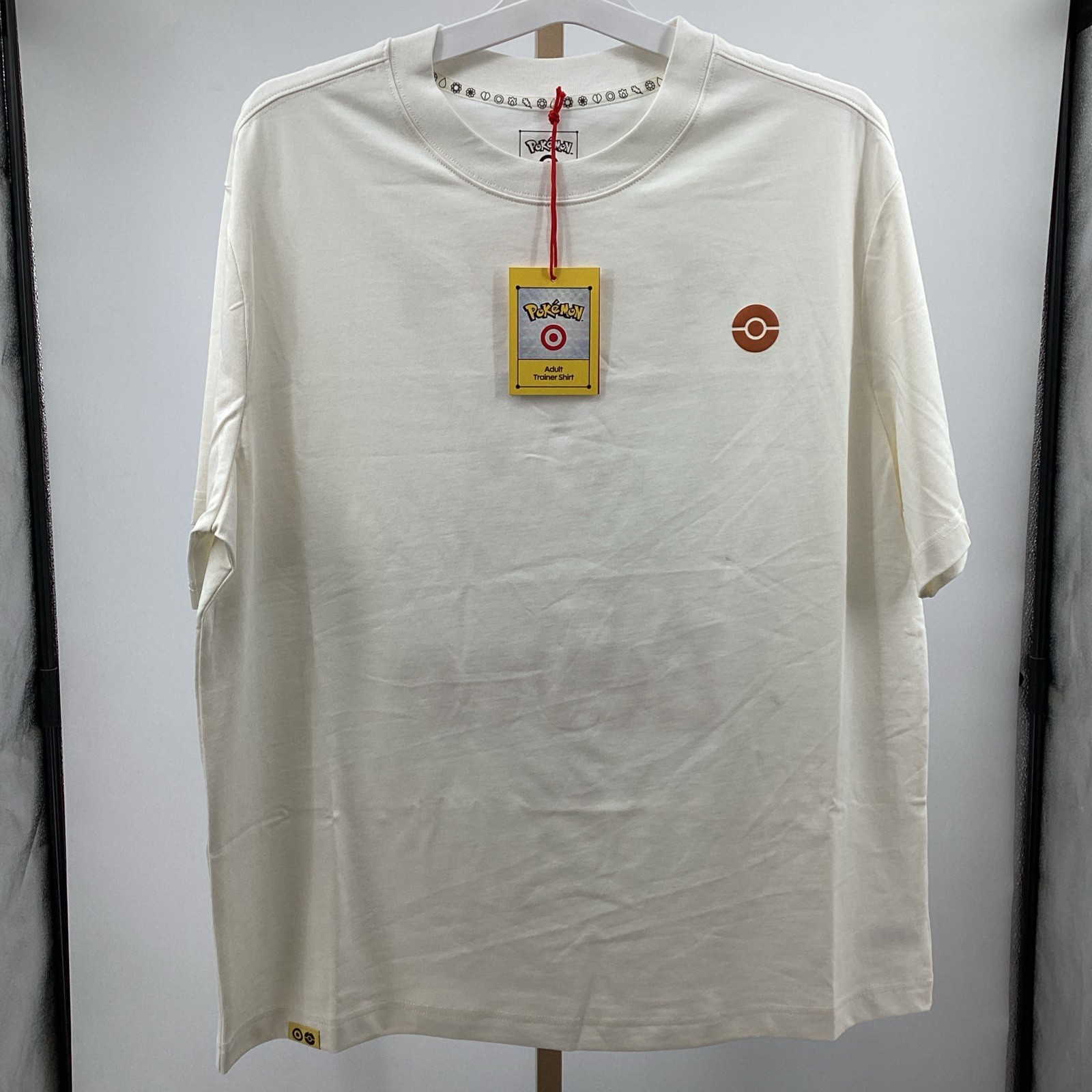 521. Official Pokemon Adult Trainer Shirt Relaxed Fit Eevee Size Small gallery