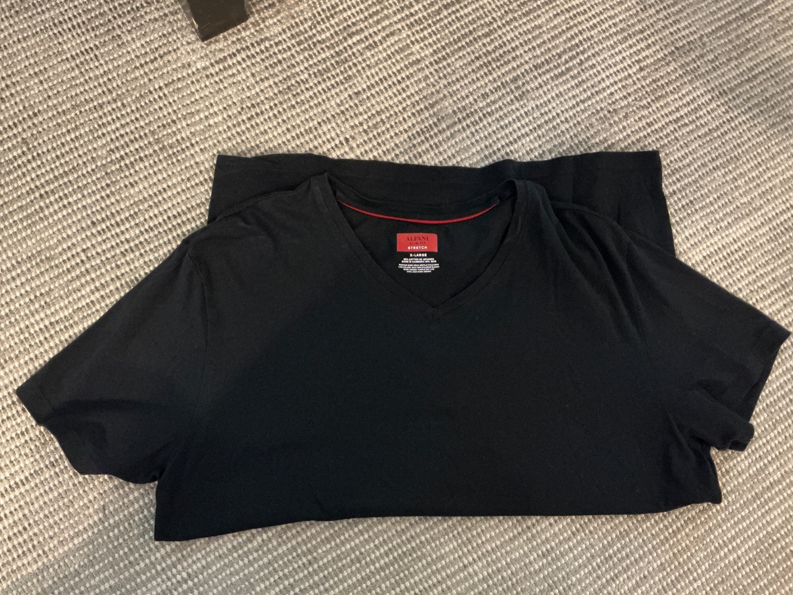 Alfani V-neckline TShirt Men’s XL Black gallery