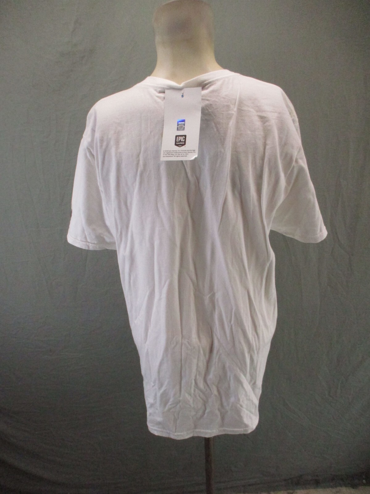 NWT EPIC GAMES Size L Mens White 100% Cotton Crew Neck Short Sleeve T-Shirt 369 gallery