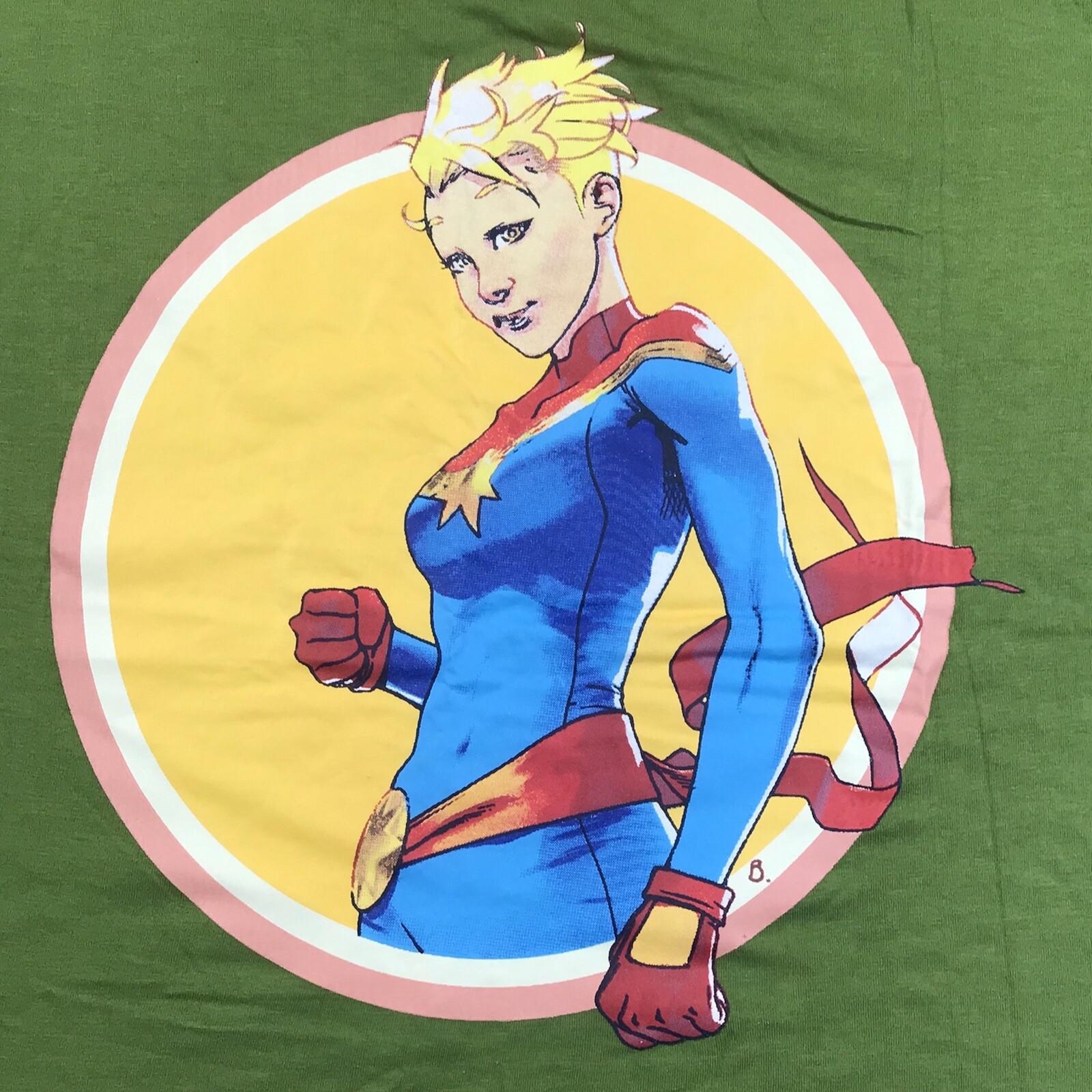 Captain Marvel Graphic Tee Shirt Adult Medium Green Contrasting Yellow Trim gallery