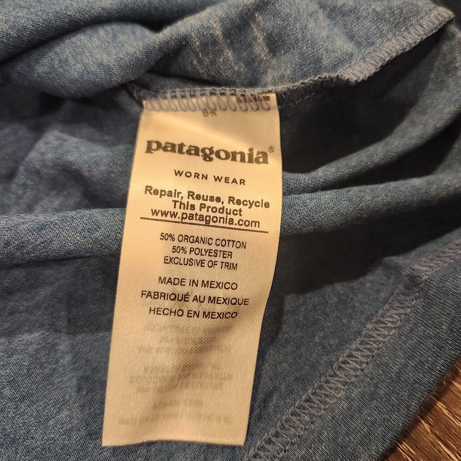 Patagonia Live Simply Responsibili-Tee Men Size XL Slim Fit Blue gallery