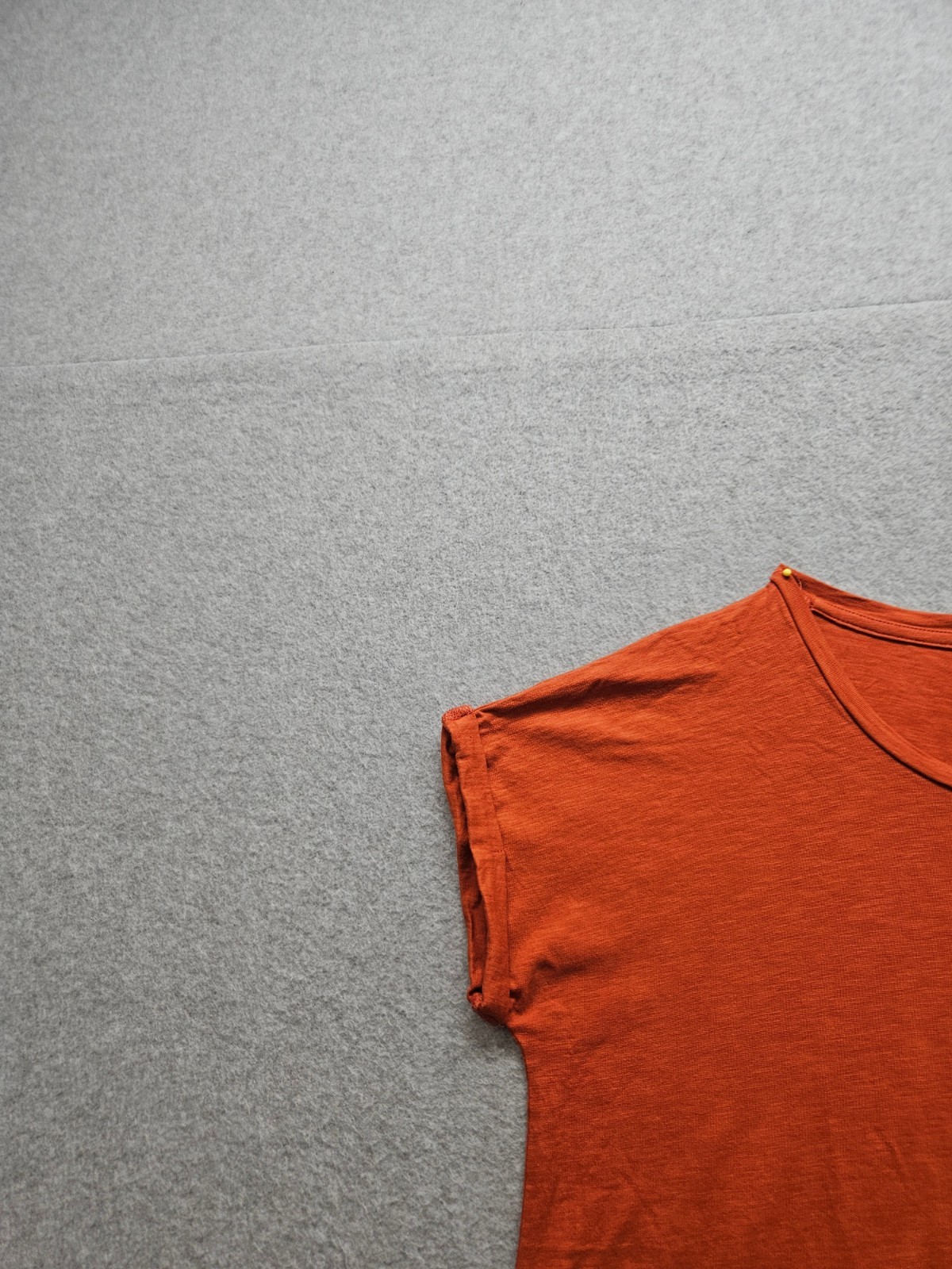 Max Studio Men T Shirt M Burnt Orange Short Sleeve Pocket Moisture Wicking Tee gallery