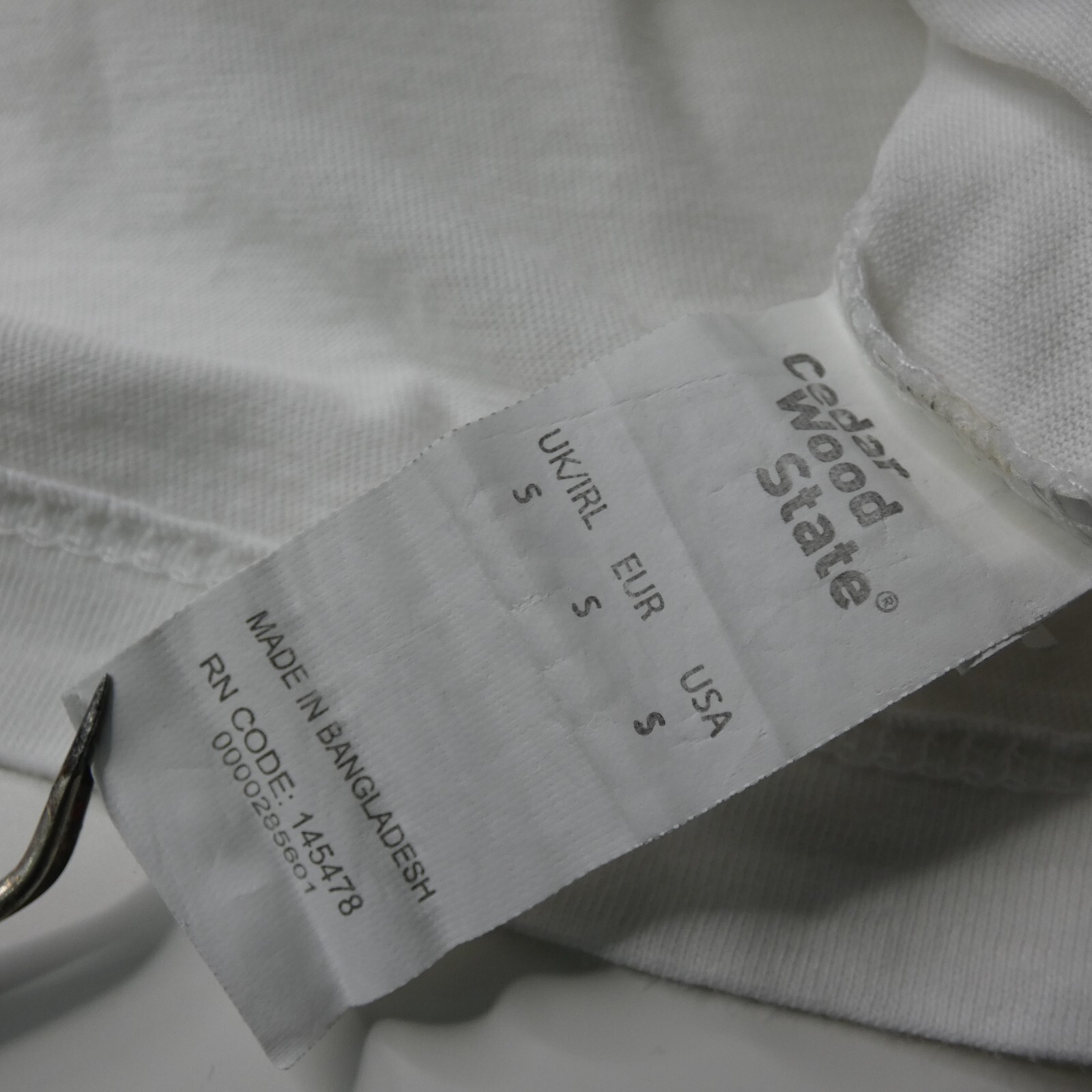 Cedarwood State T Shirt White Casual 100% Cotton Essential Minimalist Size S gallery