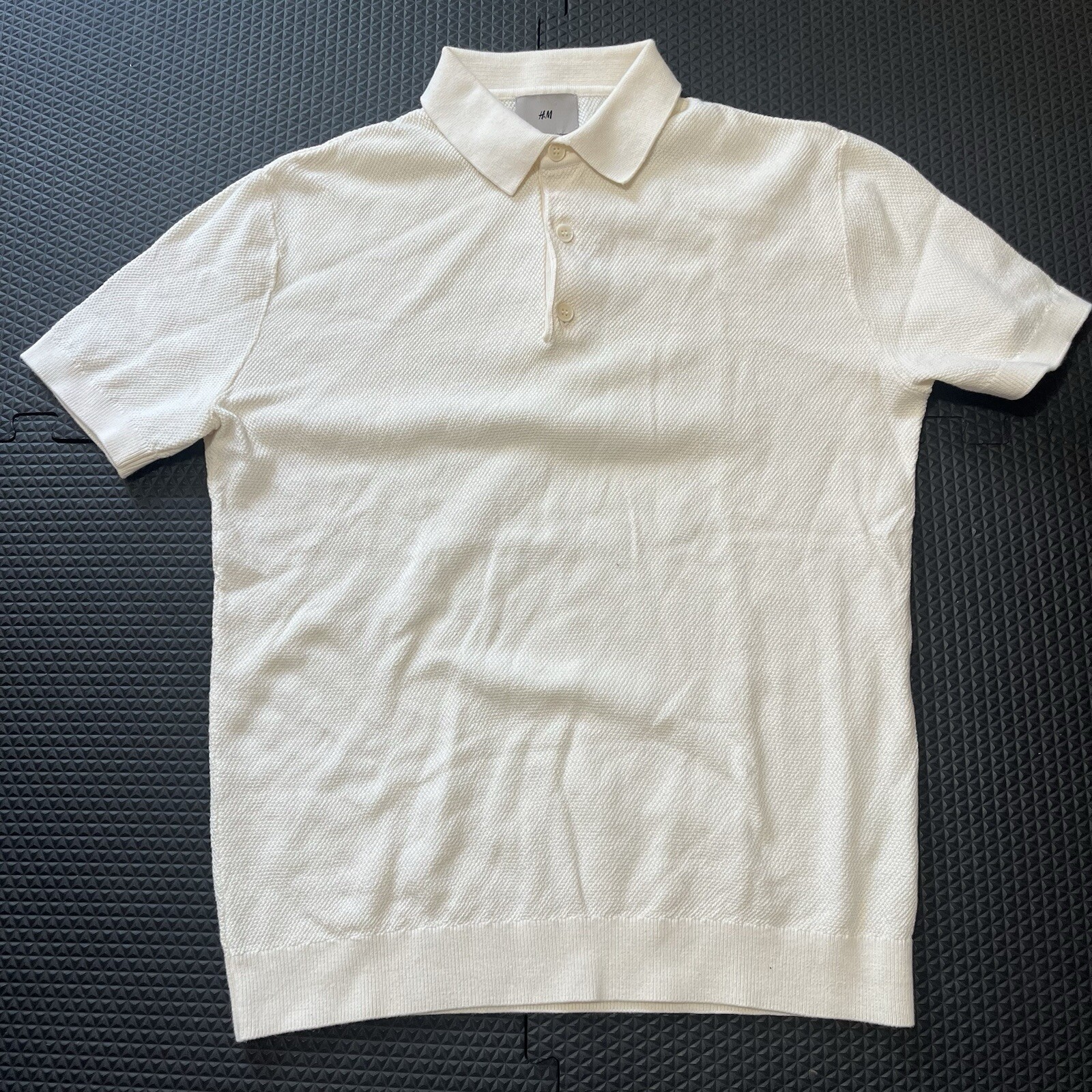 H&M Regular Fit Ribbed Ivory Polo Shirt Size Small NWOT gallery
