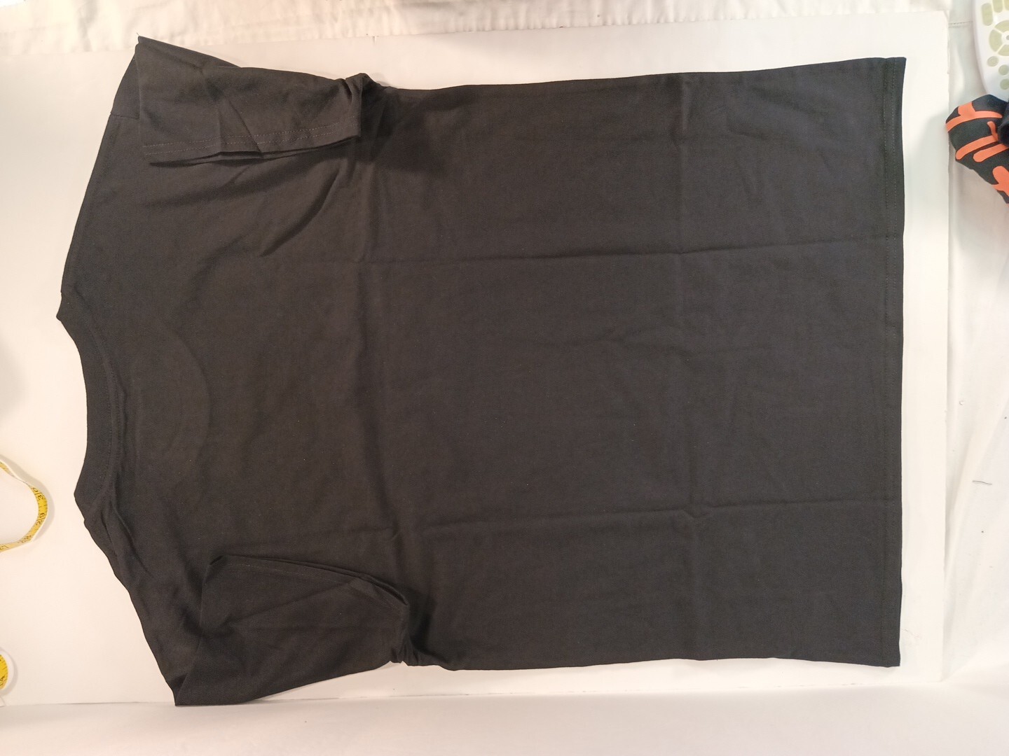 Poppy Playtime Huggy Wuggy "It's Time To Play" Black Unisex Shirt Size Large NWT gallery