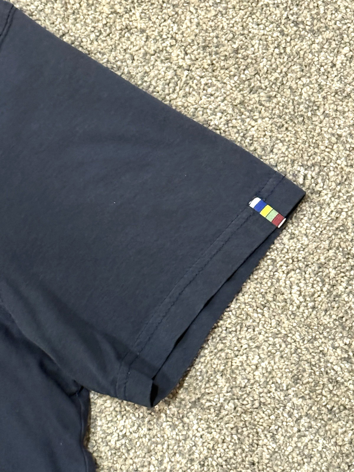 Sherpa Adventure Gear Prayer Flag Graphic T-Shirt Navy Outdoor Tee Large gallery