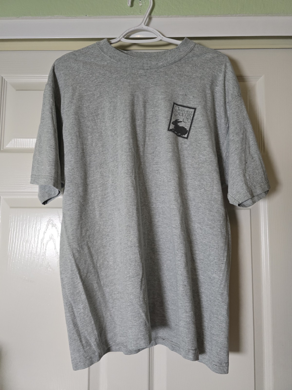 Vintage Oakville Grocery Co. Graphic T Shirt Size Large Napa Valley Bunny Fruit gallery