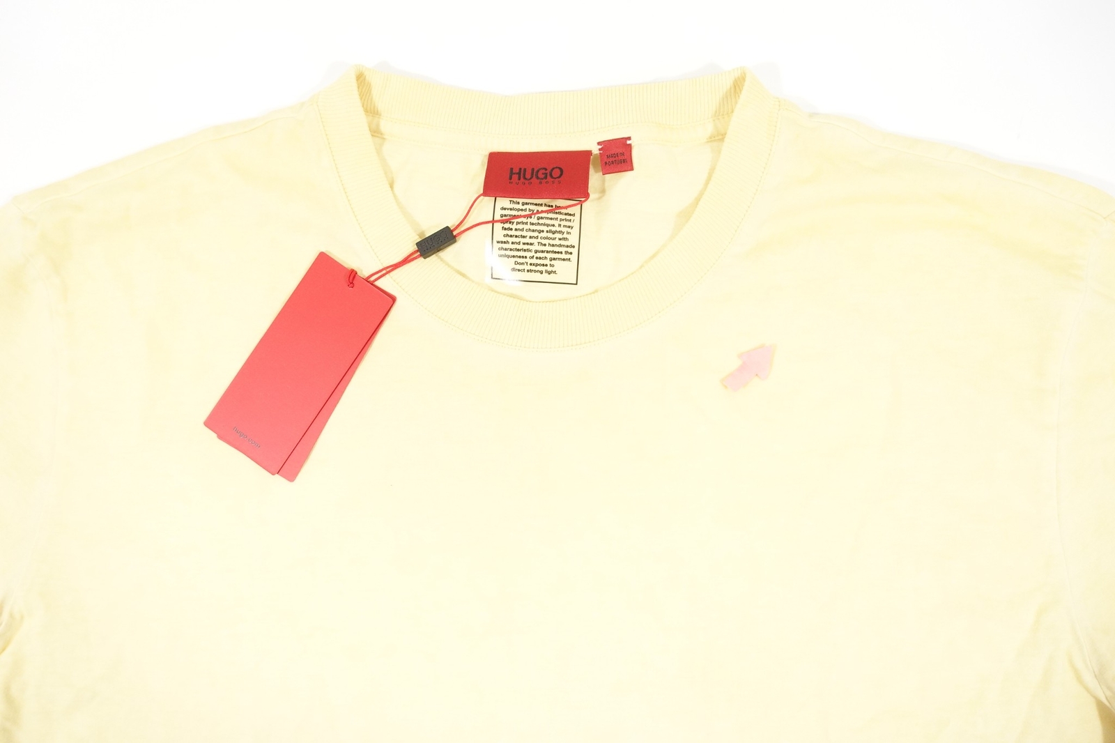 HUGO BOSS DAUBER202 2XL PALE YELLOW PASTEL EMBROIDERED TEE TSHIRT DEFECT gallery