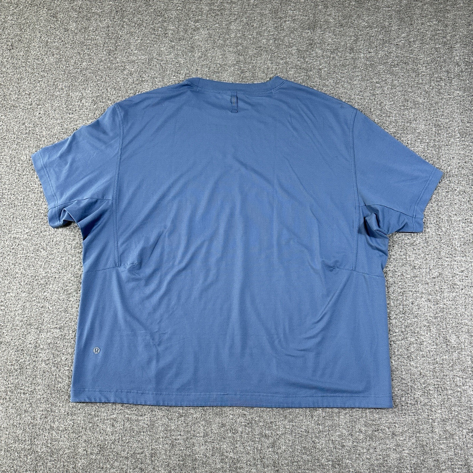 2 Lululemon Men’s Easy Set Train Short Sleeve Shirts Blue Dark Green 2XL LOT gallery