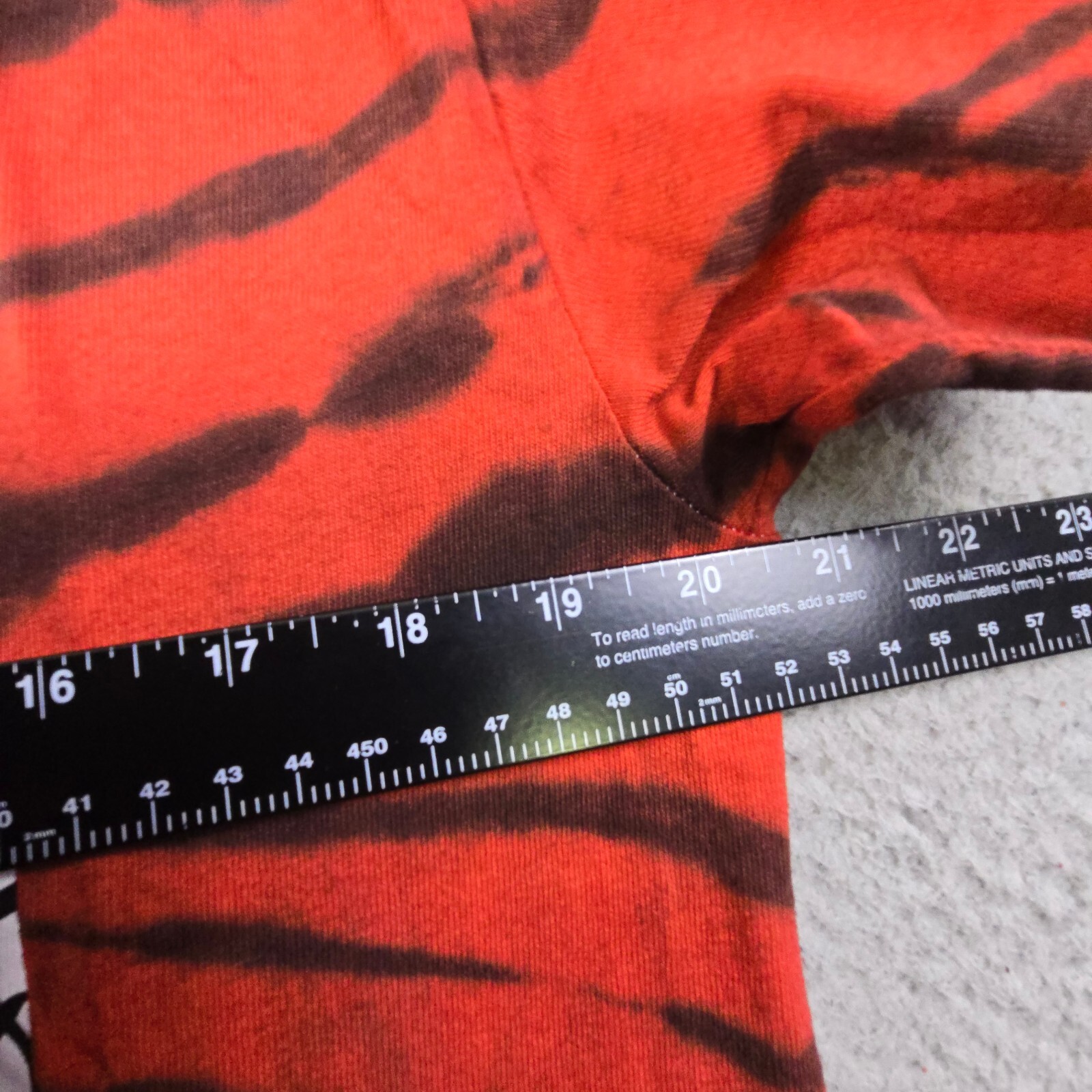 Disney Villains Shirt Men Medium Red Tie Dye Cartoon Retro Outdoor Classic NWT B gallery