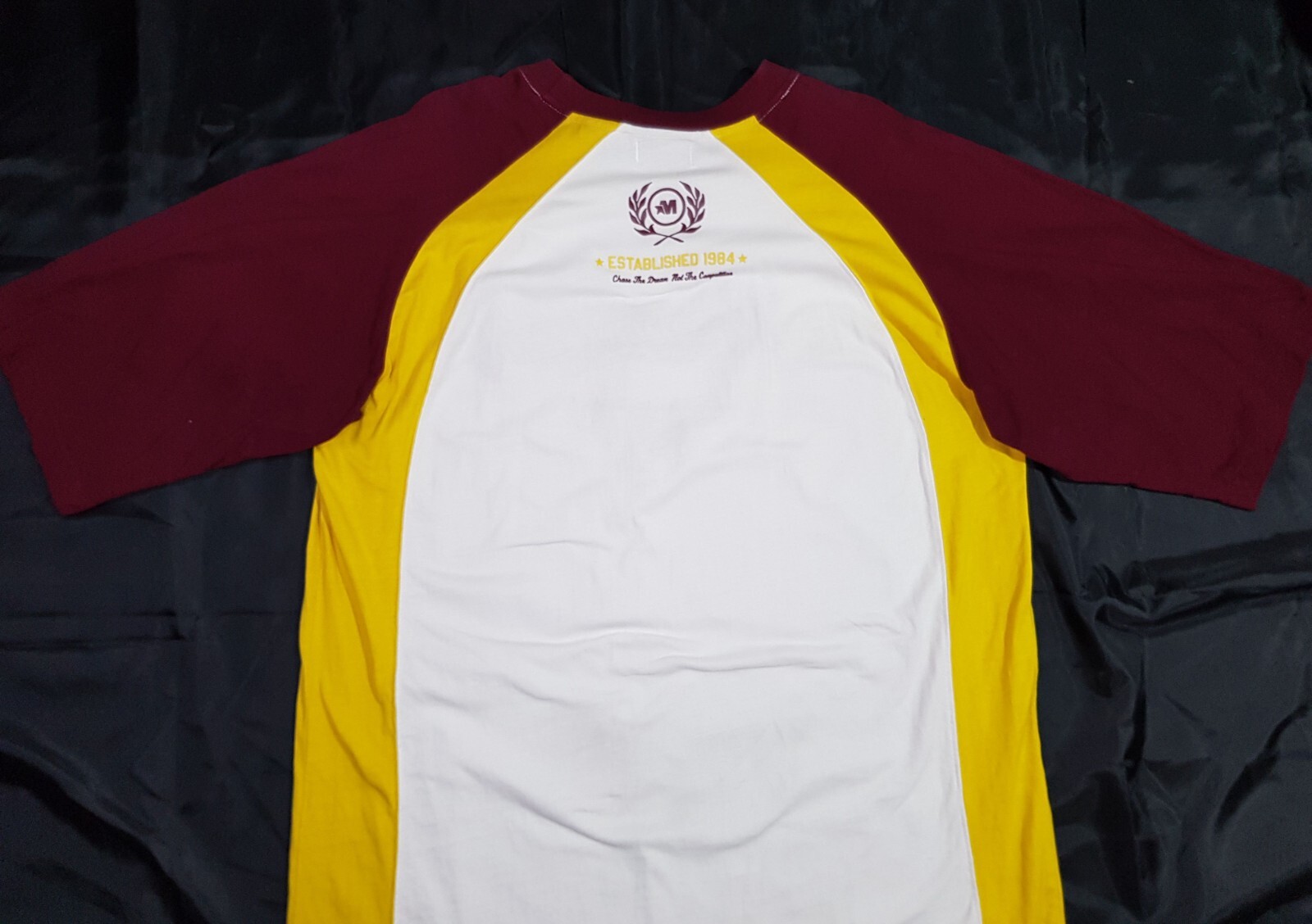 VINTAGE MECCA USA SIZE XXL 2XL MENS COTTON EMBROIDERED T-SHIRT HIP HOP 90s Y2K gallery